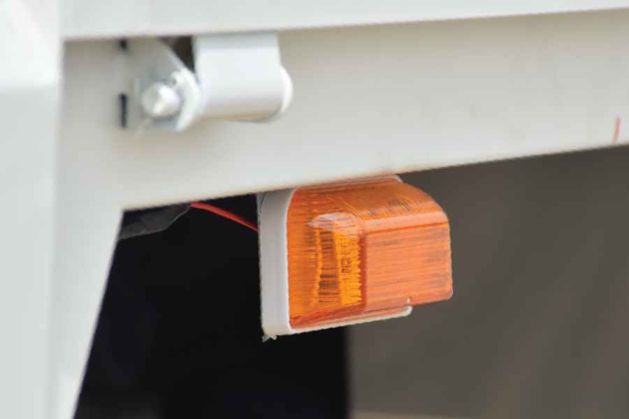 Bộ đèn LED hông thùng