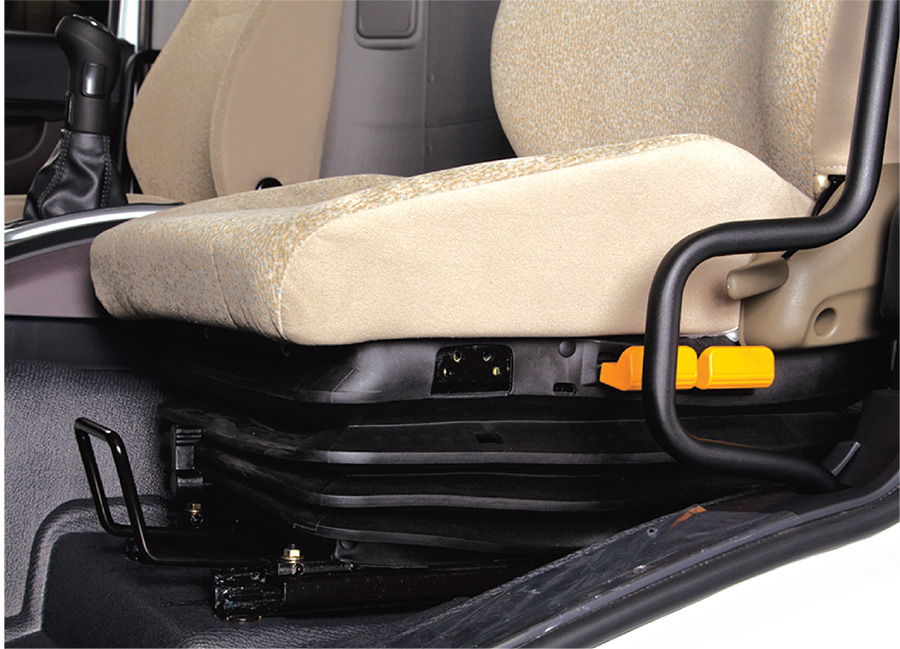Ghế hơi giúp giảm xóc và giảm chấn tốt, có thể tùy chỉnh tư thế ngồi